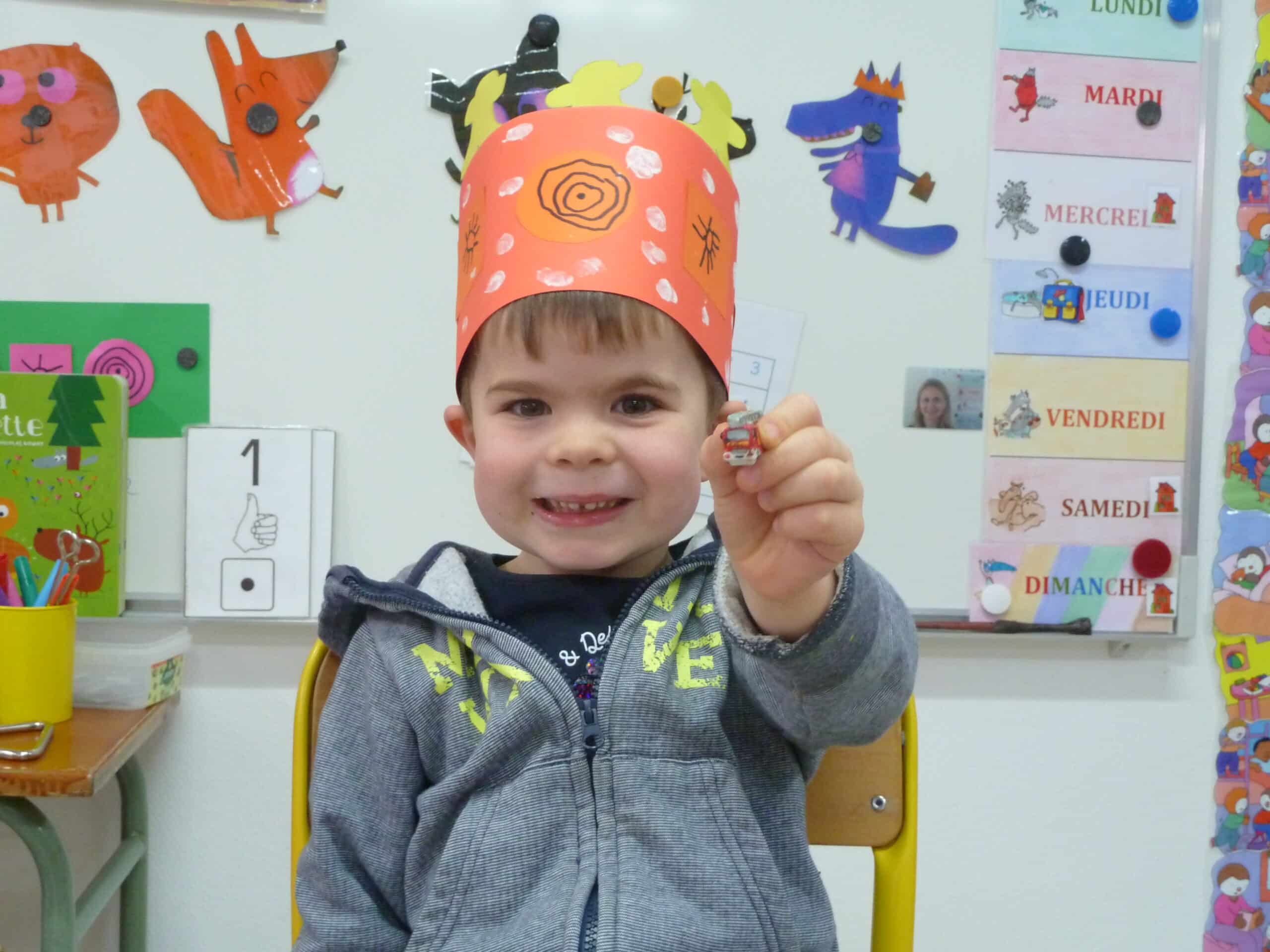 fête des rois en classe de Petite Section 2